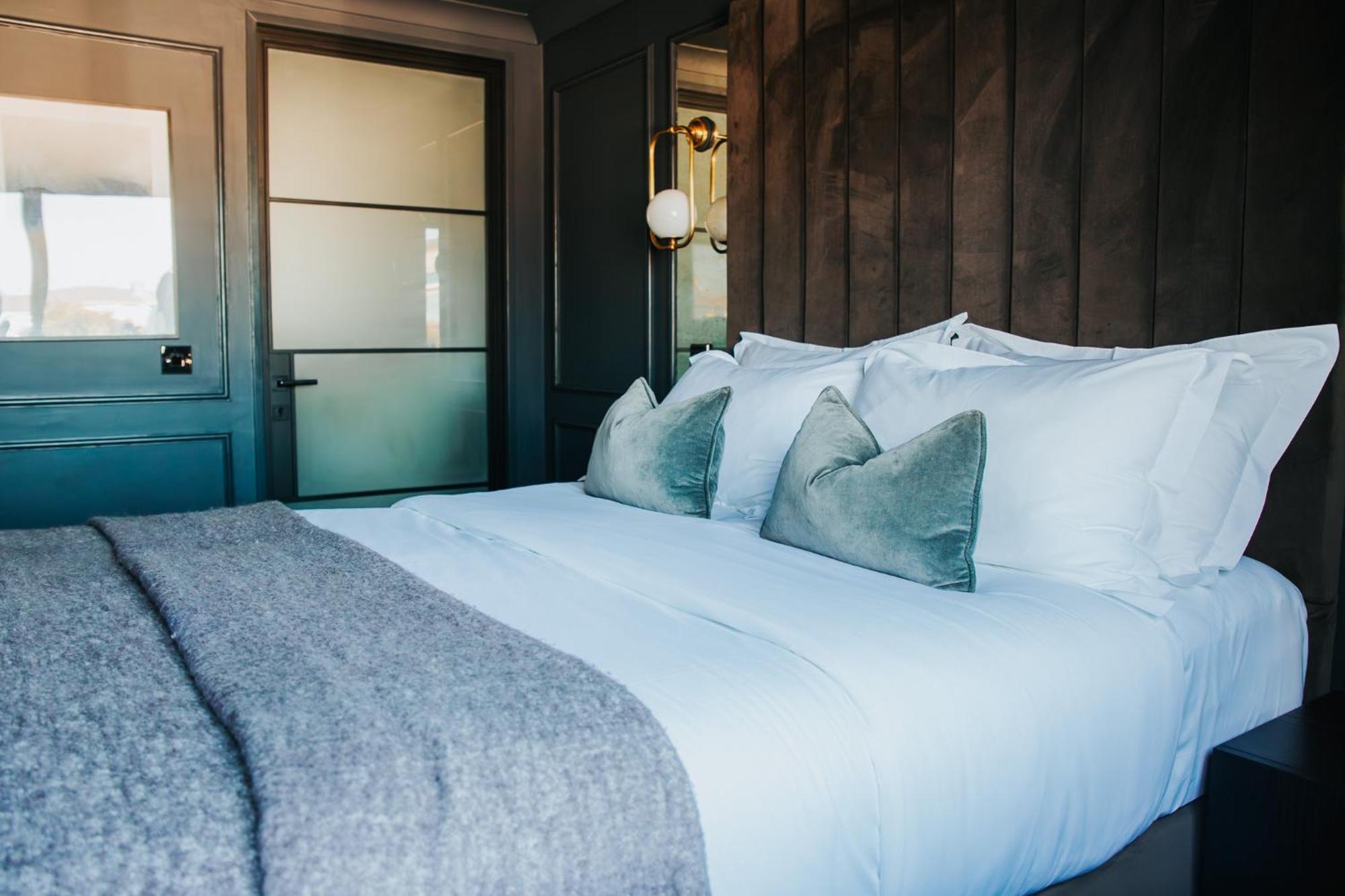 Y Seler Hotel Аберерън Екстериор снимка