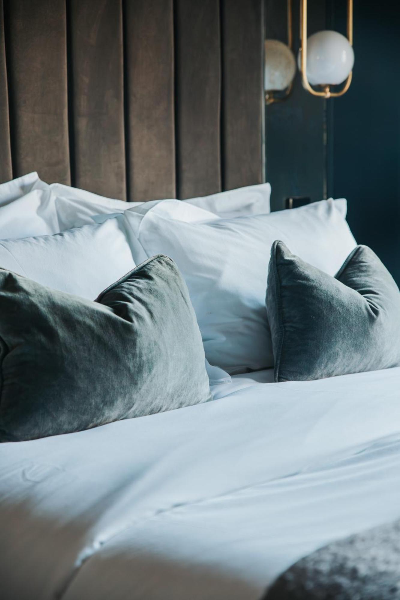 Y Seler Hotel Аберерън Екстериор снимка