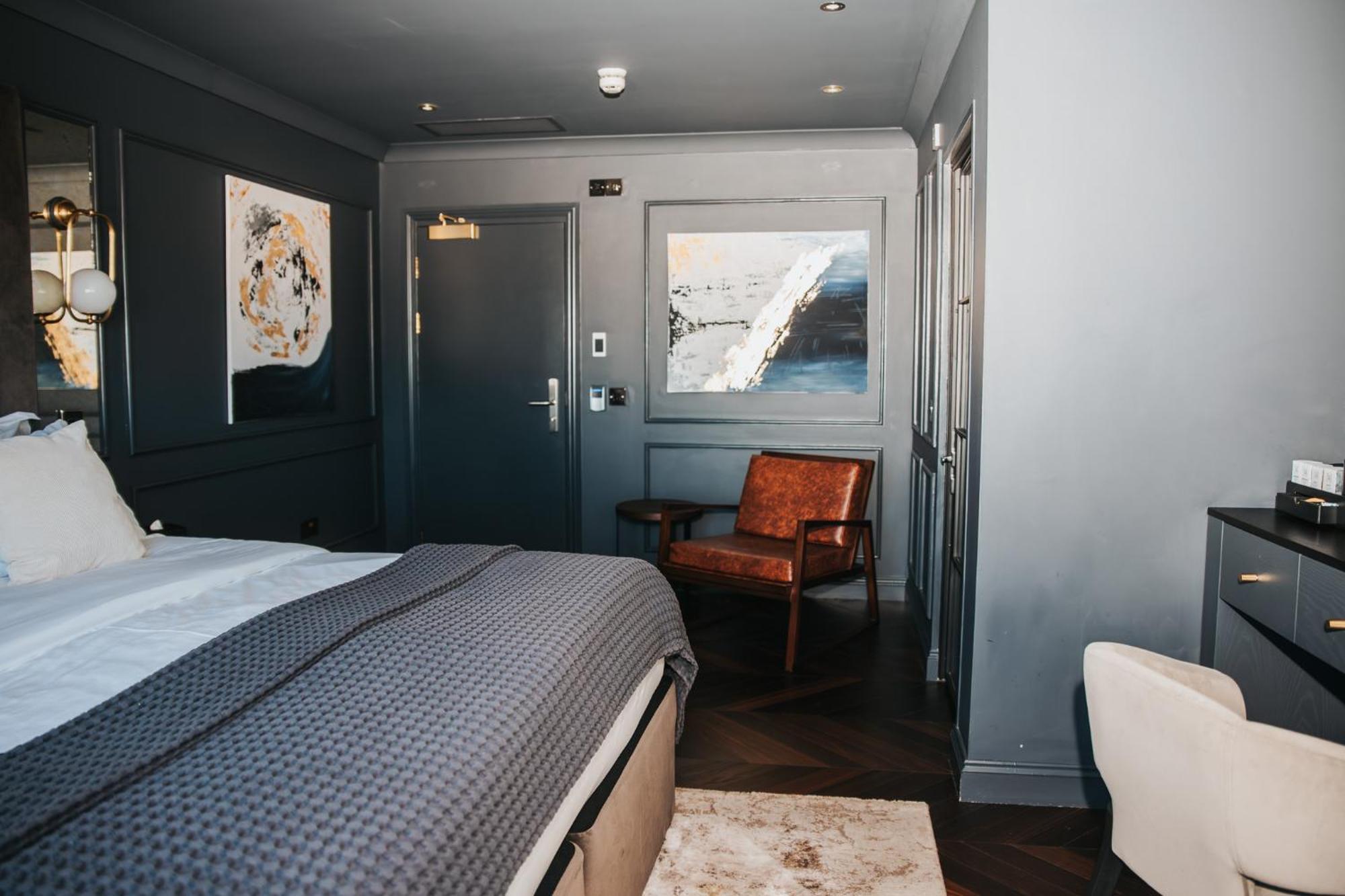 Y Seler Hotel Аберерън Екстериор снимка